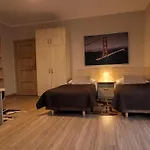 Kamena - I Najblizej Plazy Karwia