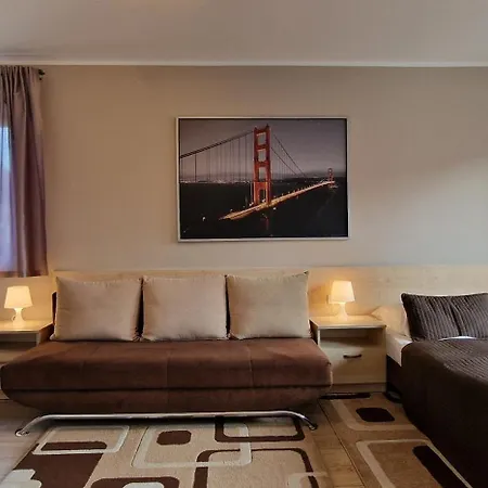 Kamena - I Najblizej Plazy קארוויה