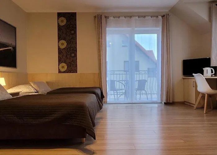 Kamena - I Najblizej Plazy Karwia