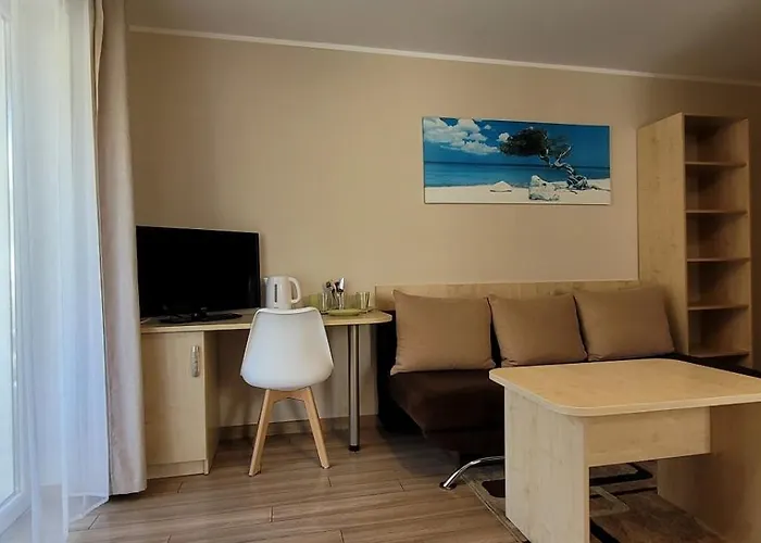 Kamena - I Najblizej Plazy Karwia