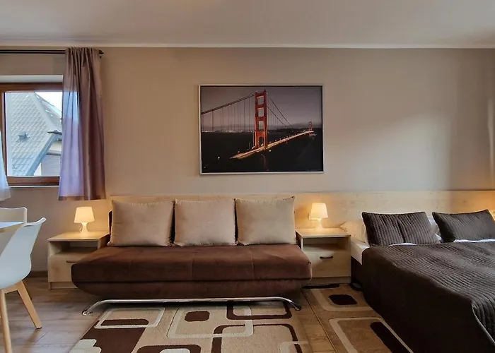 Kamena - I Najblizej Plazy Karwia